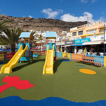 Casa de Férias In Playa De With Sea Views *