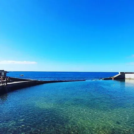 Dom wakacyjny In Playa De With Sea Views